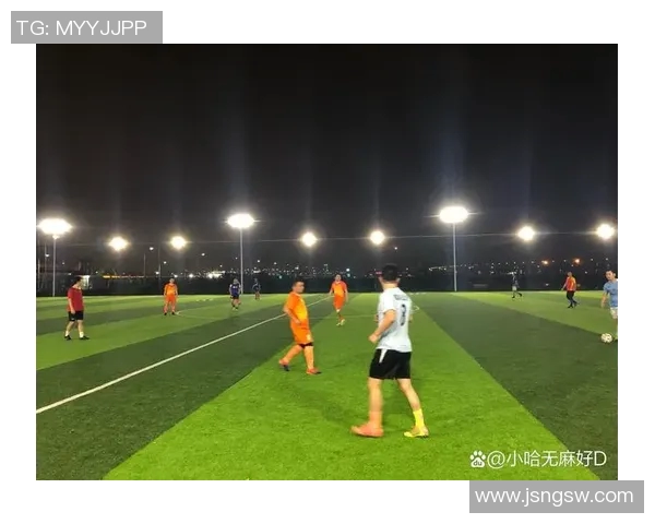 44号足球星闪耀绿茵场带来激情时刻引领球队不断创造辉煌